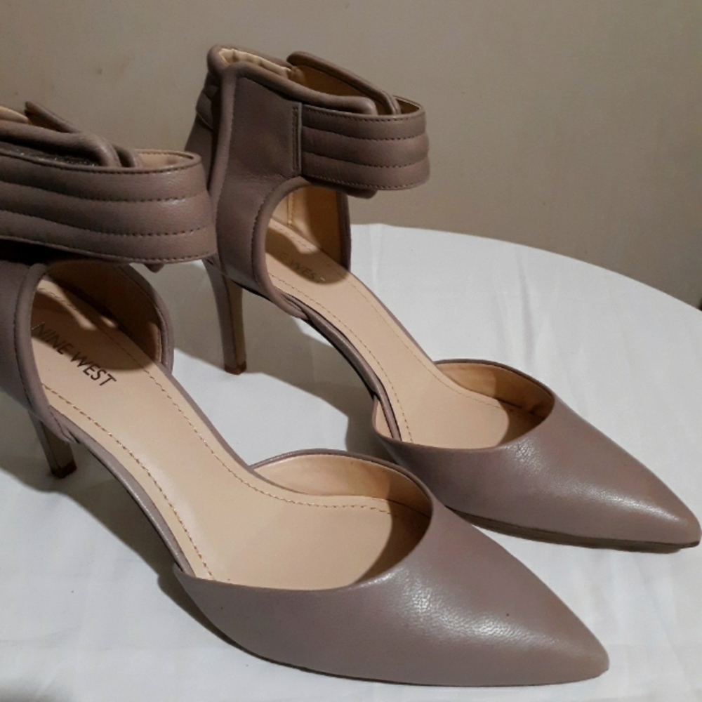 Nine West ankle strap heels**NEW*